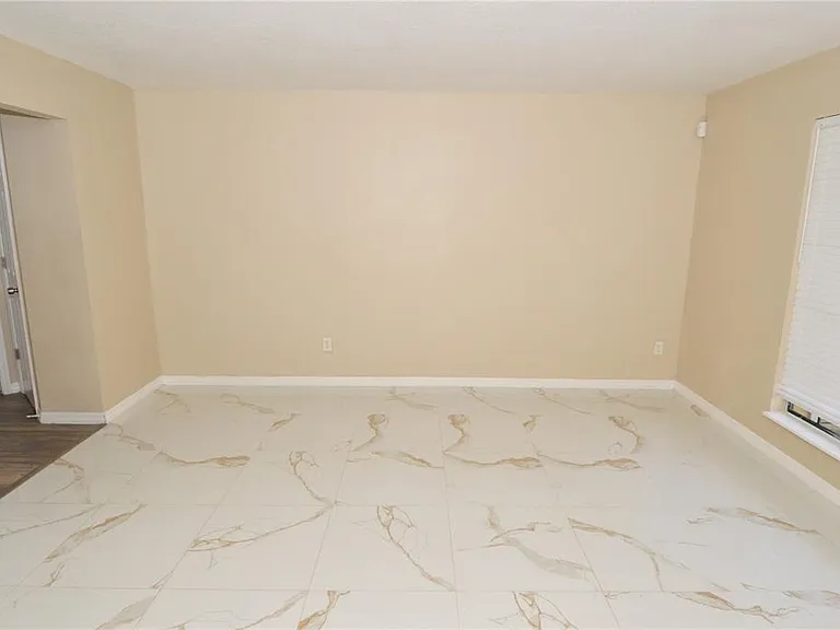 8764 Mallard Reserve Dr #101 — Photo 21