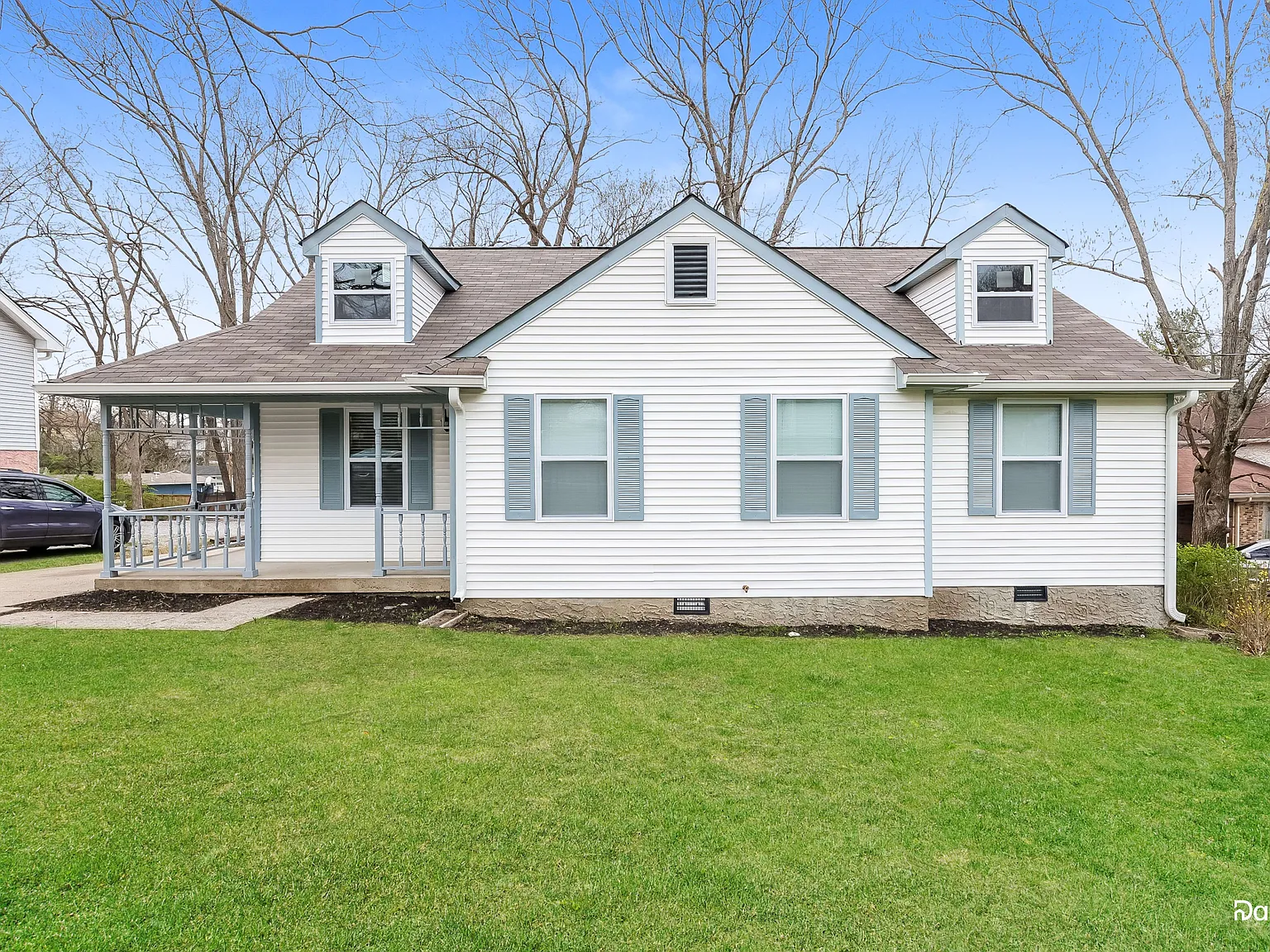 3 bed, 2.0 bath, 1224 sqft, $2,050 — Photo 1