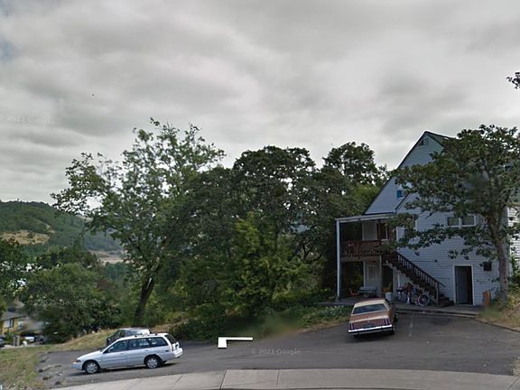 2nd image of 453-455 SE Dos Gatos Ct #457