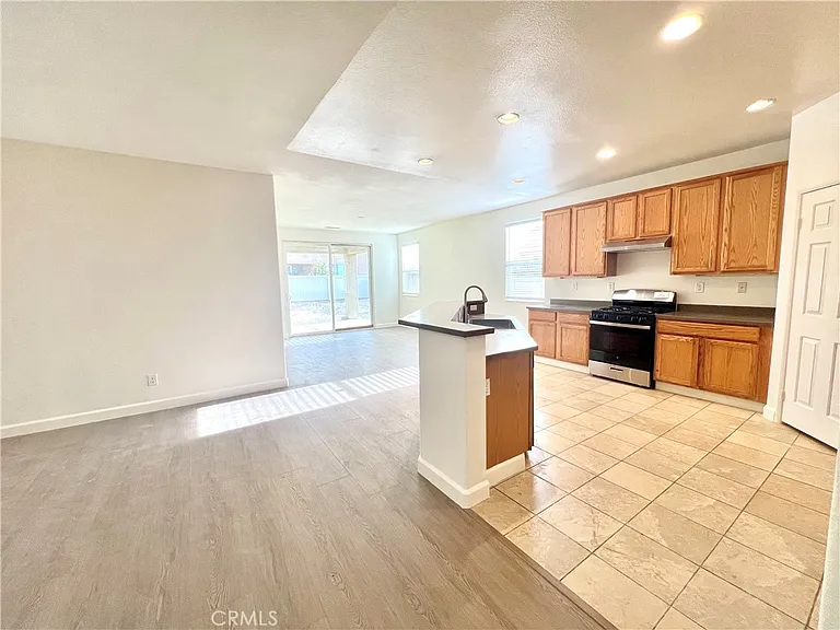 11739 Galewood St — Photo 2
