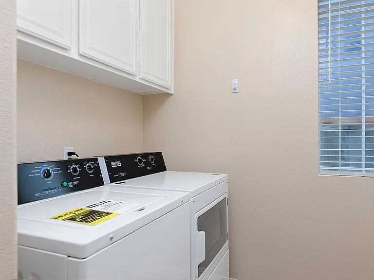 6963 Tradewinds Dr — Photo 33