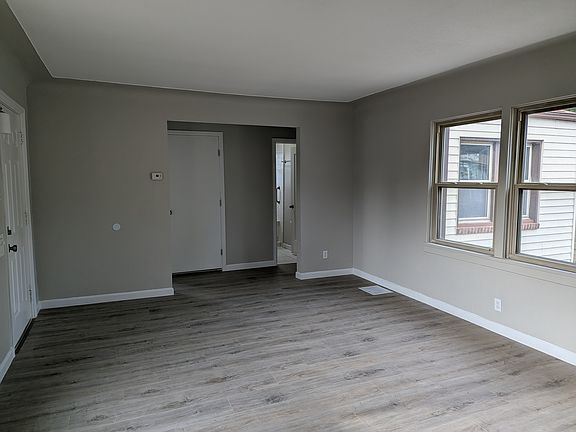 5th image of 4886 S Logan St #1