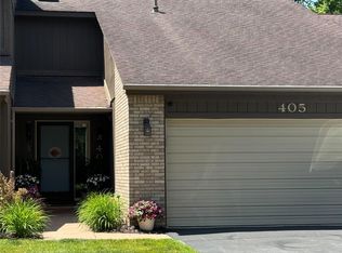 405 Woodstone Rd, Waterford, MI 48327