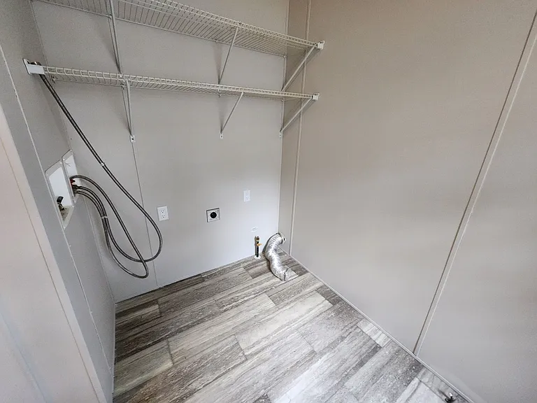 Belle Villa Lake — Photo 15