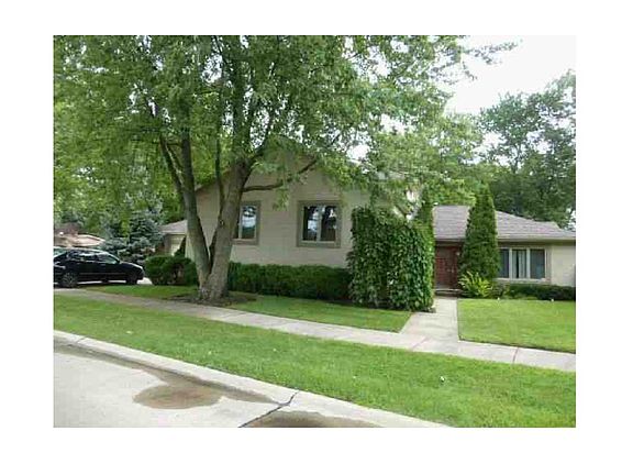 3rd image of 3585 Tamarind Dr