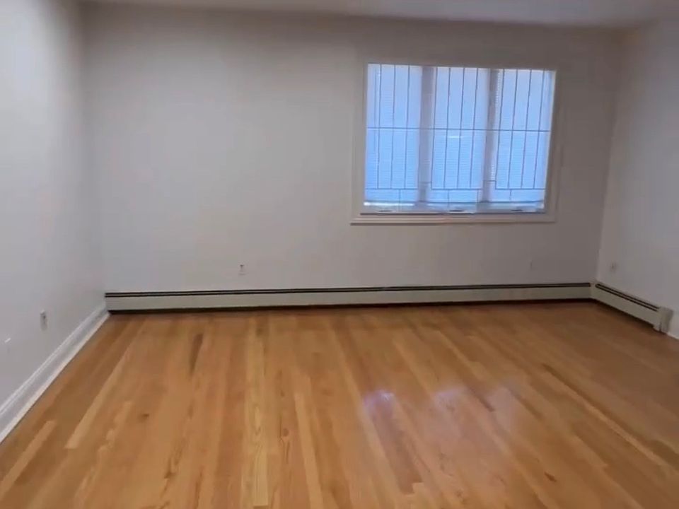 1st image of 12116 25th Rd Floor 1