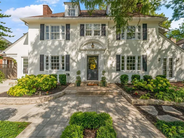 1814 Roxbury Rd, Upper Arlington, OH 43212