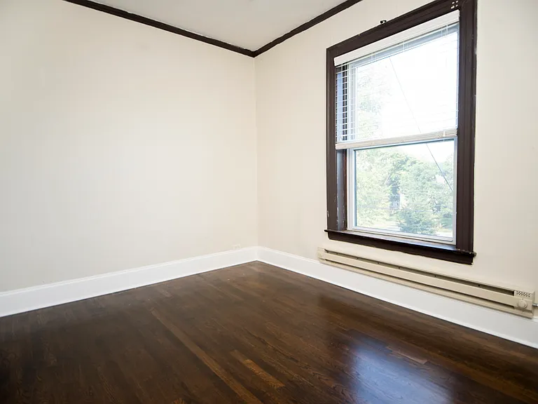 312 Lee St #3 — Photo 10