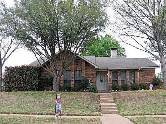 2nd image of 817 Blue Oak Dr