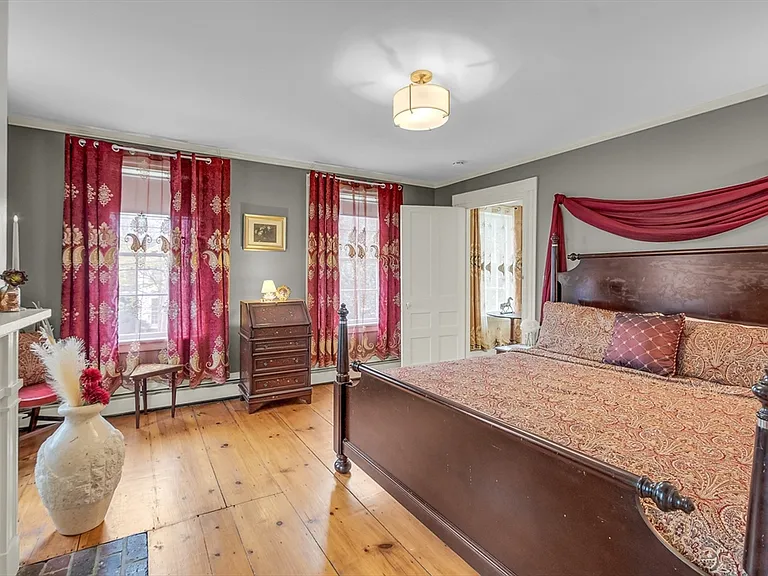 205C W Main St #3 — Photo 8