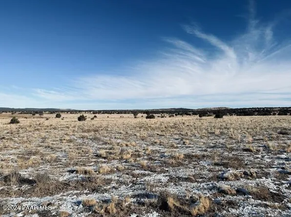 98B N Ten Tanks Rd, Ash Fork, AZ 86320