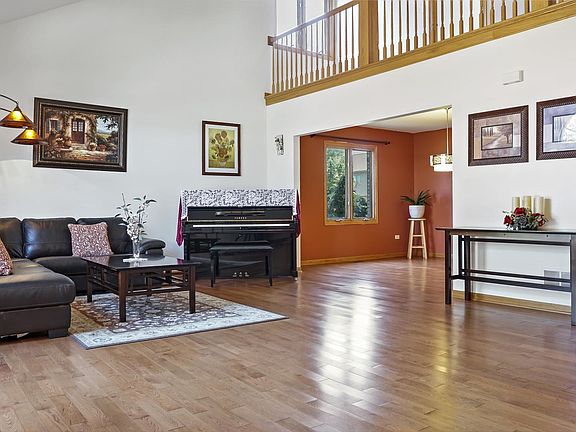 5th image of 1227 Tower Hill Dr