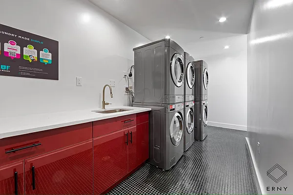 Rented by ERNY LLC | media 25