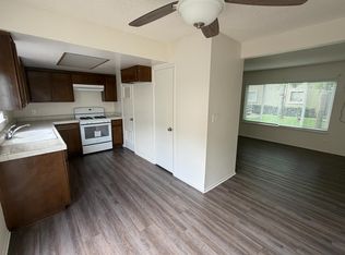 390 S Walnut Ave APT 3, Brea, CA 92821