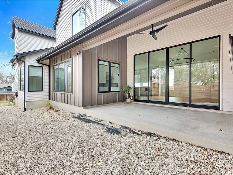 2509 Euclid Ave — Photo 8