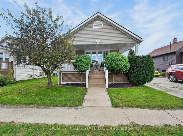 65 Christmas St, Pt Colborne, ON L3K 1M4