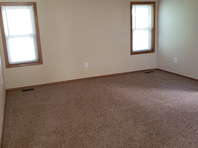 3895 Birchwood Dr — Photo 12