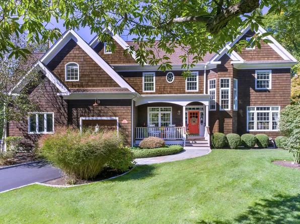 415 Danbury Road, Ridgefield, CT 06877