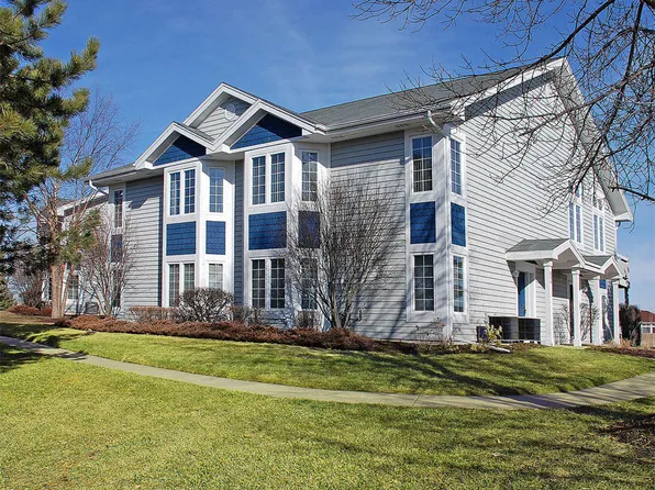 654 Geneva National Ave N, Lake Geneva, WI 53147