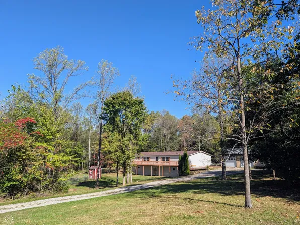 7350 Becks Grove Rd, Freetown, IN 47235