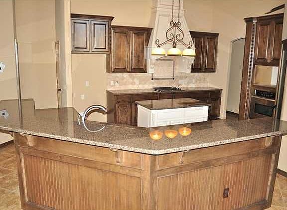 Home for Sale in Edmond, Oklahoma $287,900