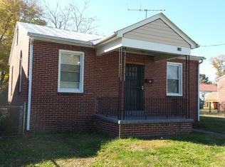 130 Leavenworth St, Petersburg, VA 23803