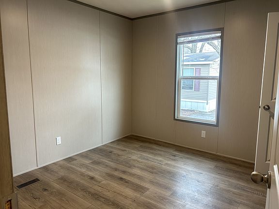 4th image of 3000 Tuttle Creek Blvd Lot 406