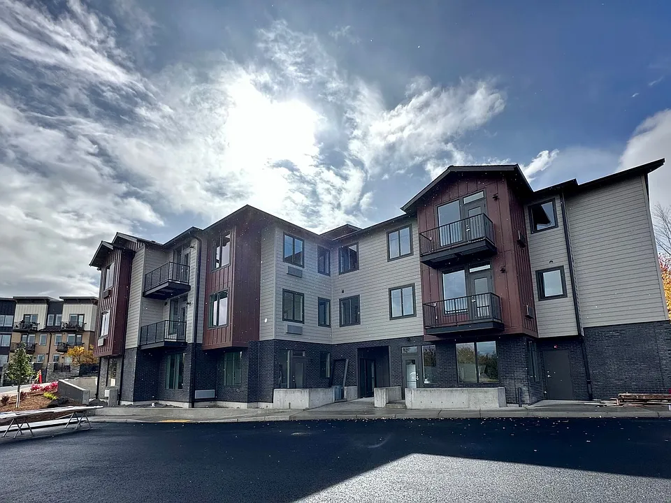 Bradbury Pointe Apartments