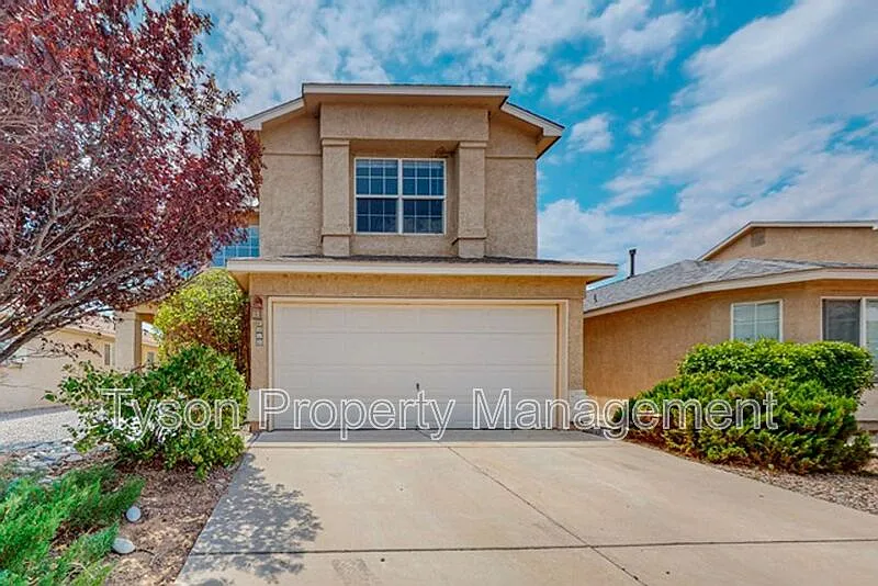 4 bed, 2.5 bath, 1975 sqft, $2,195 — Photo 1