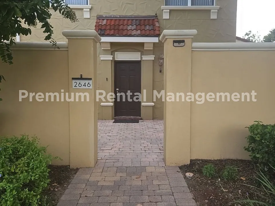 2646 Bella Vista Dr