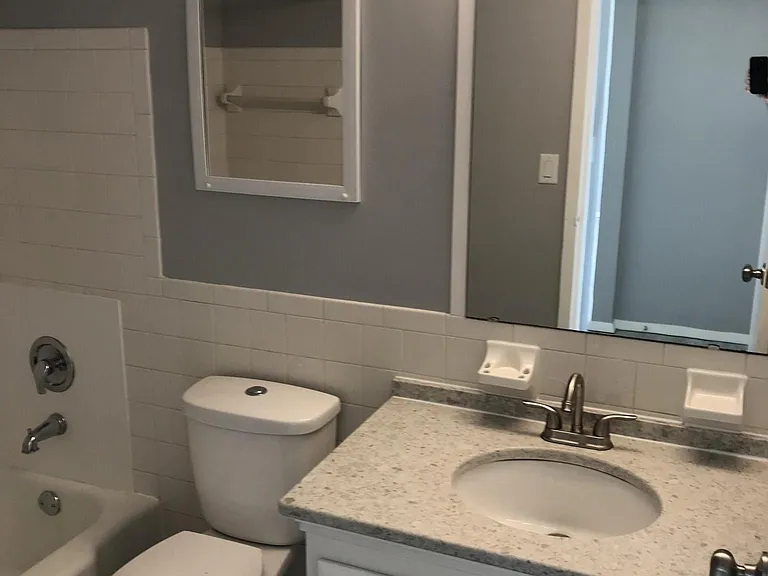727 W Riverview Ave #401 — Photo 18