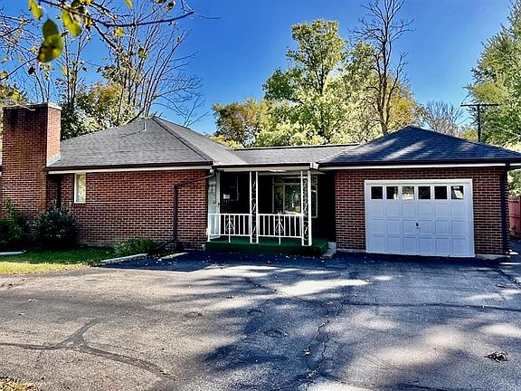 3rd image of 1007 N Tillotson Ave