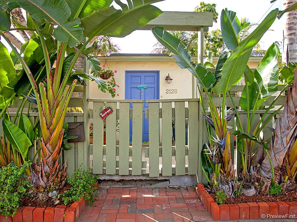 1st image of 2128 Bacon St