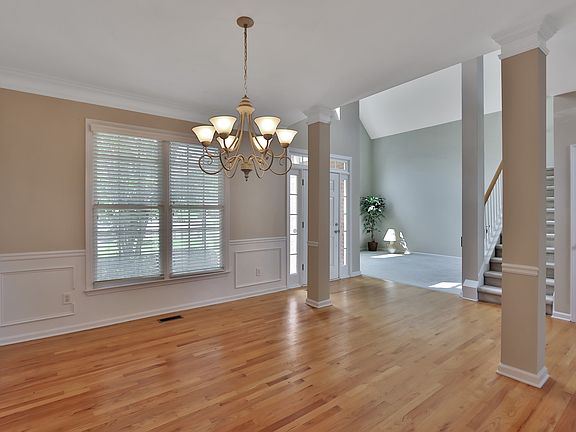4th image of 1502 Towne Park Ct
