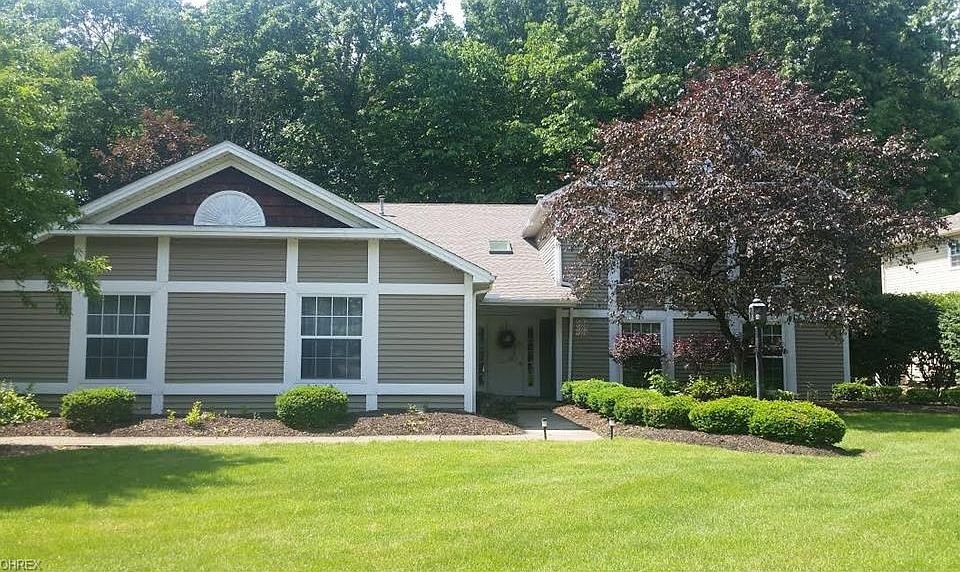 1st image of 1327 Fox Run Ct #C