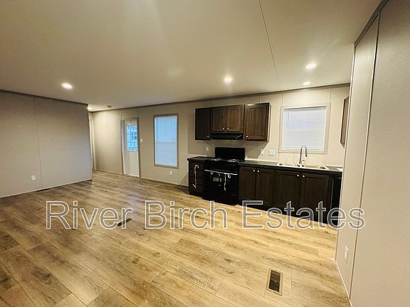 3rd image of 12182 Birch Dr #141