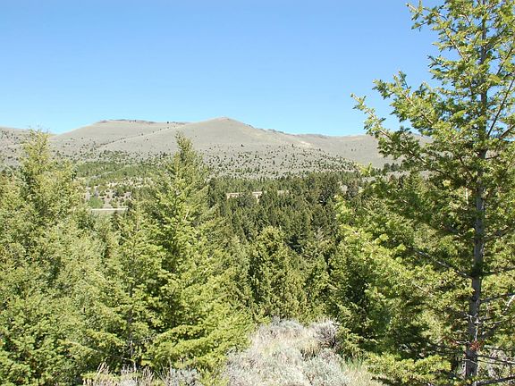 Hilltop Mountain views