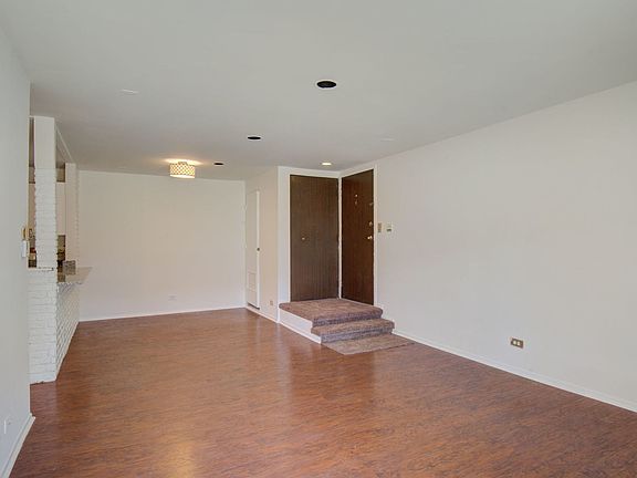 5th image of 1116 Prescott Dr APT 1A