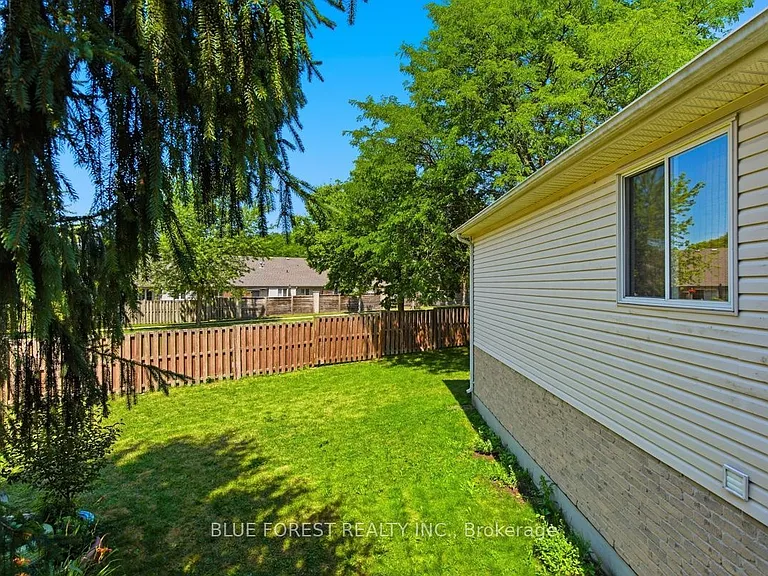 1406 Aspenridge Cres — Photo 42