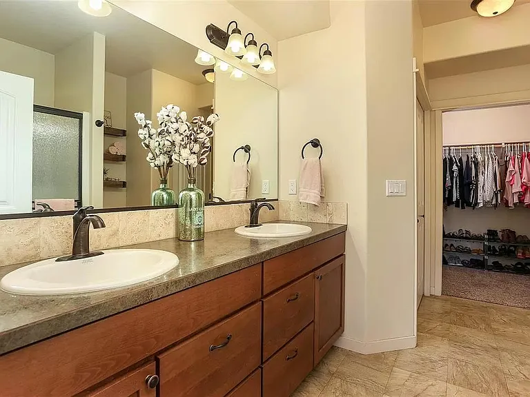 2736 S Dennis Pl — Photo 5