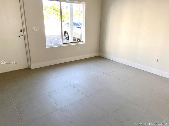 4th image of 19380 NE 26th Ave #3104