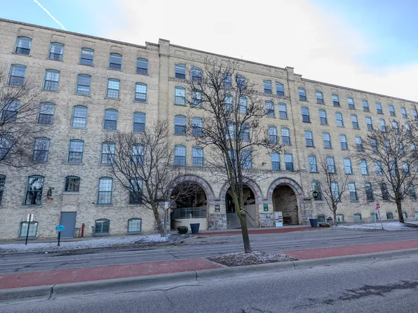 940 Monroe Ave NW Unit 443, Grand Rapids, MI 49503