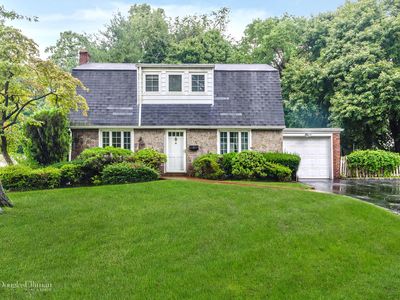 145 North Ct, Roslyn Heights, NY, 11577