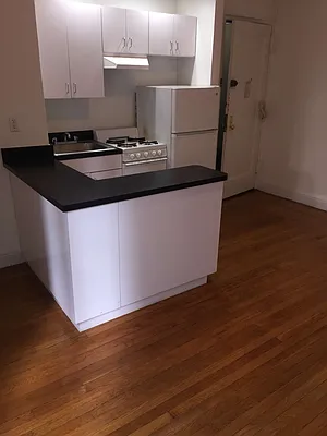 Rented by Solil Management | media 2