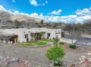 5036 E Hillcrest Dr, Hereford, AZ 85615