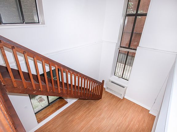 2nd image of 221 E 33rd St APT 1A