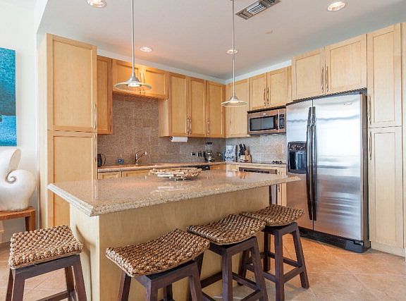 3rd image of 310A Padre Blvd