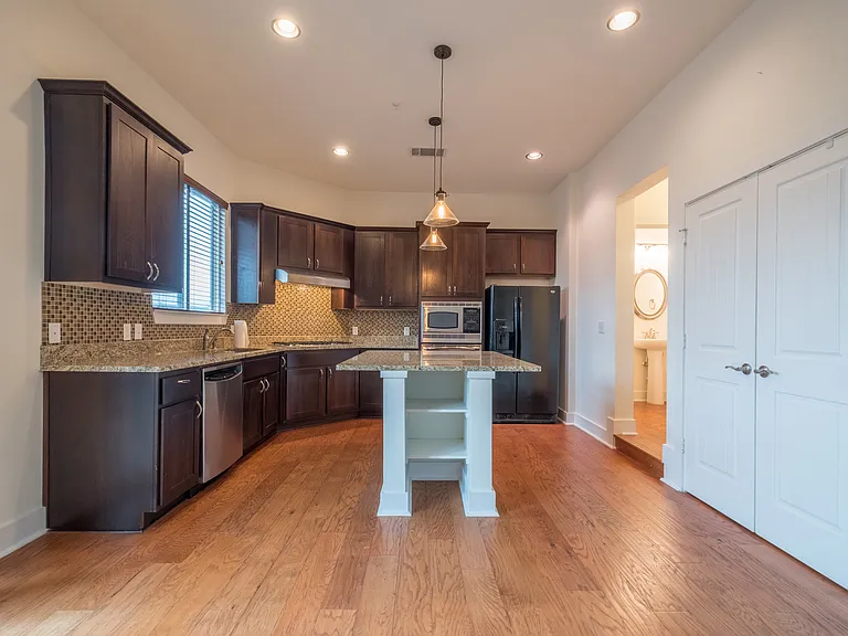 8110 Ranch Road 2222 #2 — Photo 11