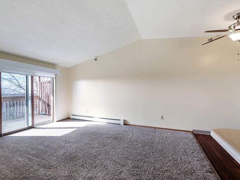 Oakland Pointe — Photo 19