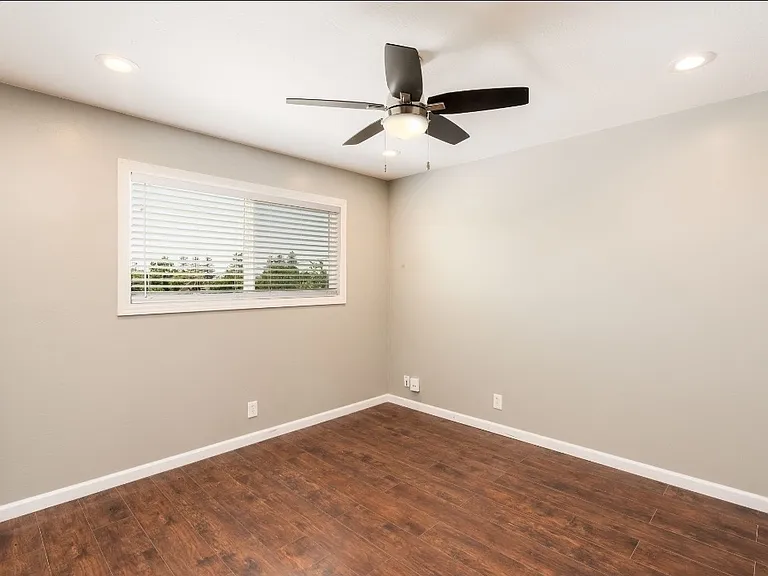 301 Baylor Dr — Photo 18